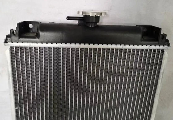 Ραδιενεργοποιητής δεξαμενής νερού Assy RA221-42300 Για εξορυκτήρα Kubota U15 U17 U15-3 U17-3
