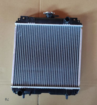 Ραδιενεργοποιητής δεξαμενής νερού Assy RA221-42300 Για εξορυκτήρα Kubota U15 U17 U15-3 U17-3